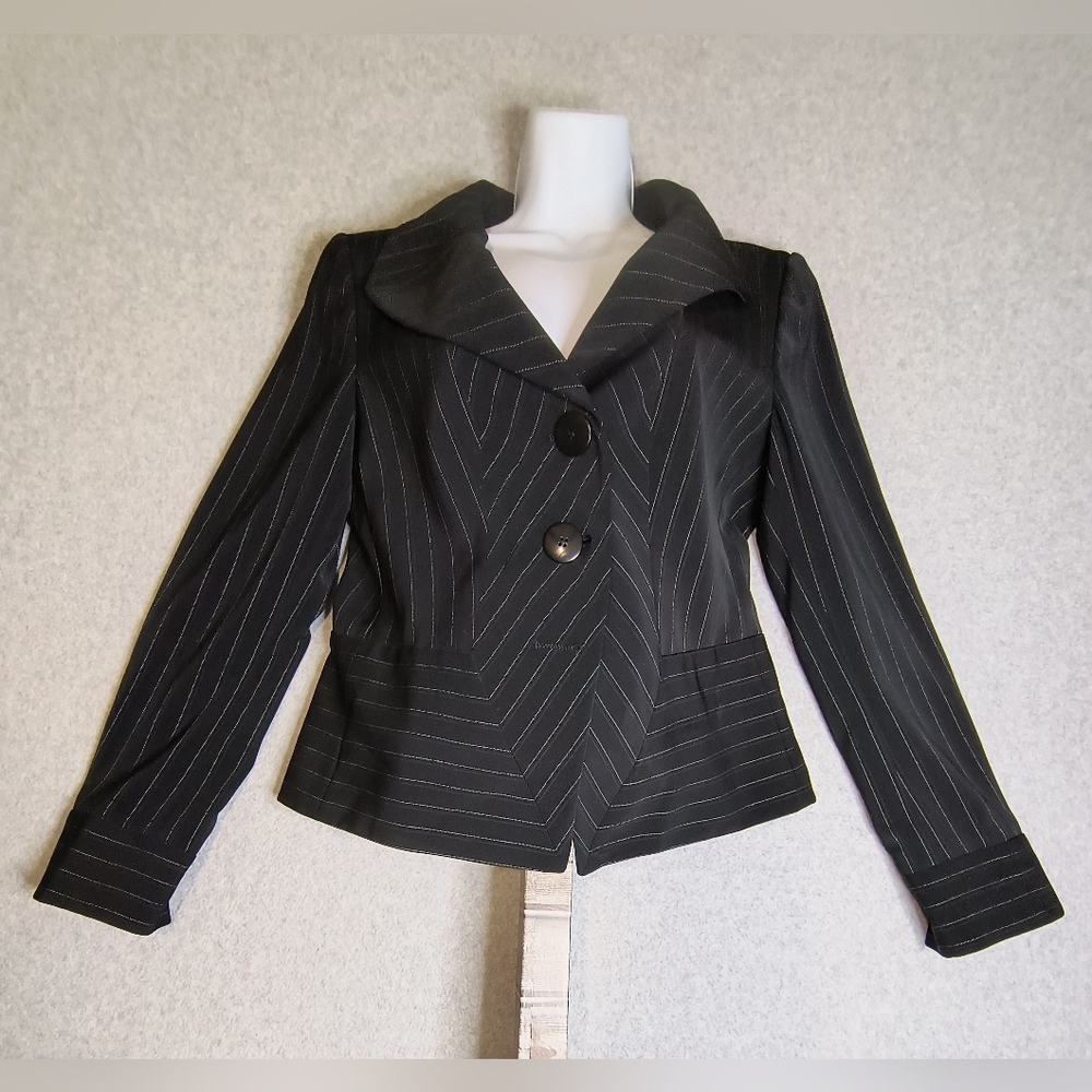 Armani Collezioni Black Pinstriped Womens Blazer Size 8